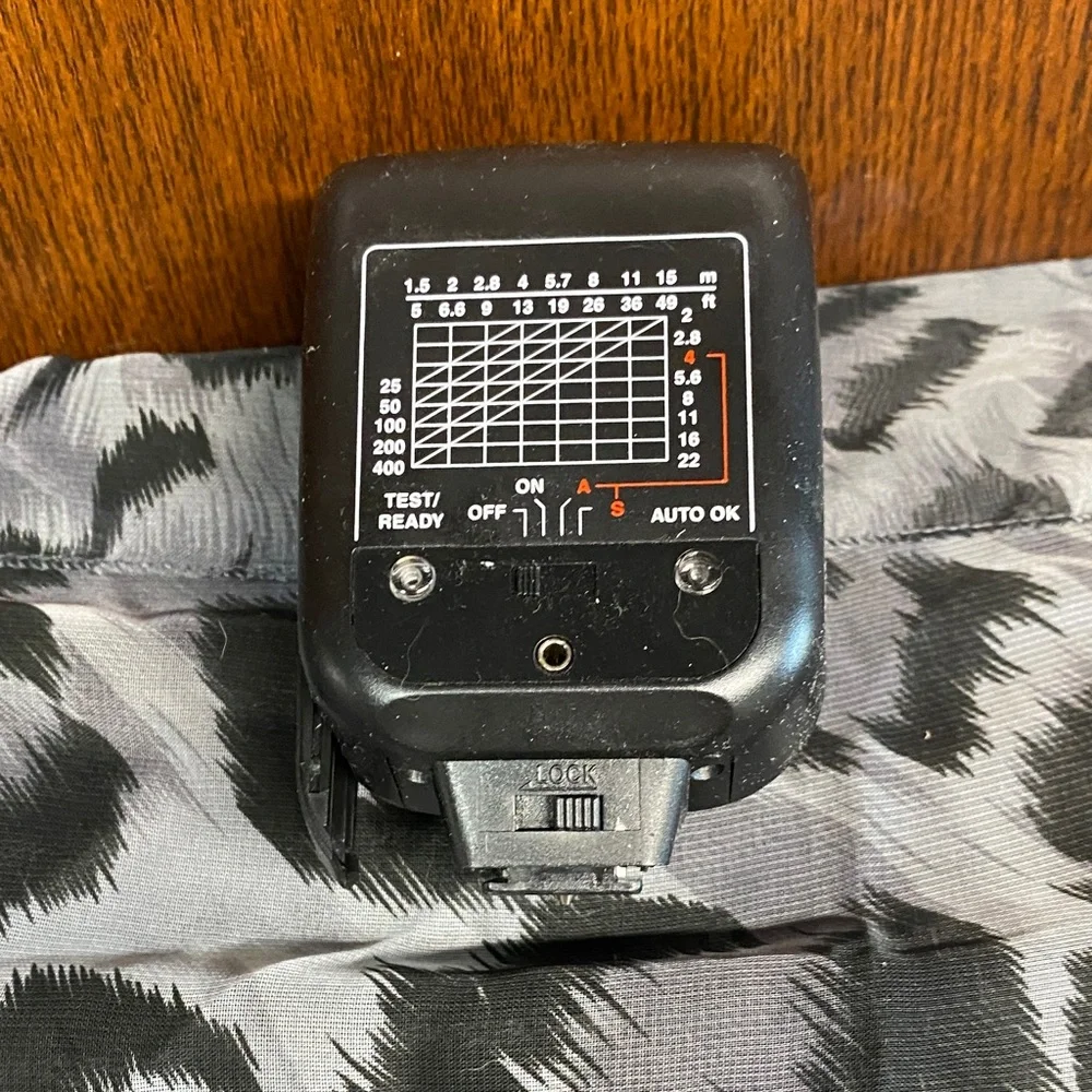 DS20 5-Position Tilt Flash - Black
